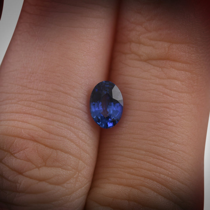 0.94 Carat Blue SRI LANKAN Oval Sapphire