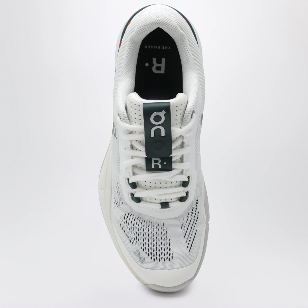 On - THE ROGER Pro tennis shoes in mesh, white/evergreen