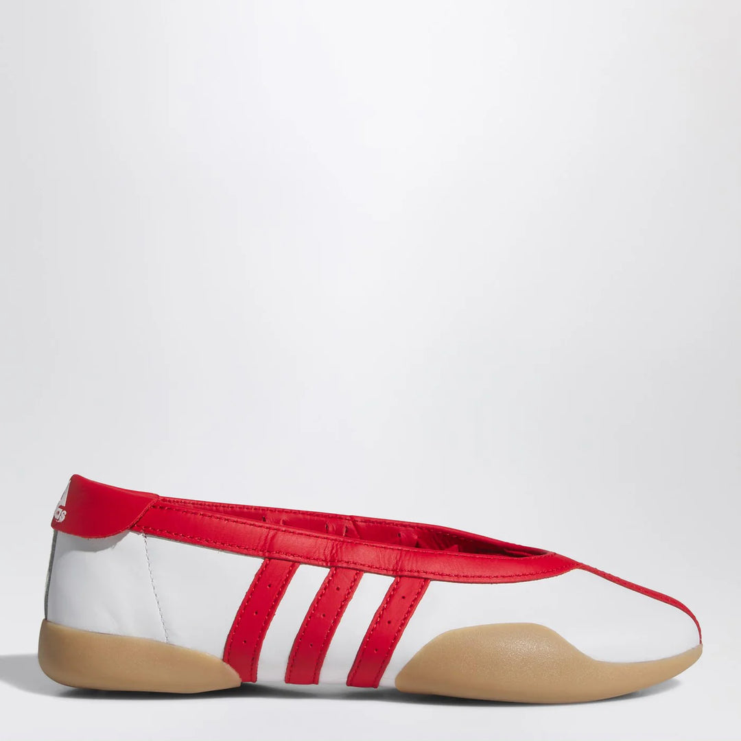 adidas Originals - Mei Cloud White/Better Scarlet Taekwondo trainers