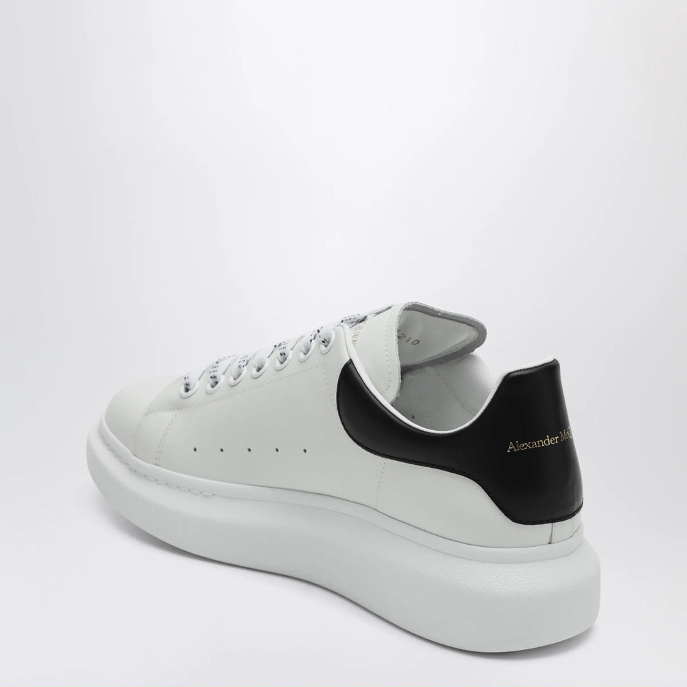 Alexander McQueen - Sneakers Oversize white/black Brand Apparel & Accessories > Shoes