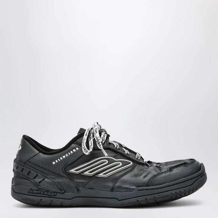 Balenciaga - Hamptons Worn-Out black sneakers Brand Apparel &amp; Accessories > Shoes
