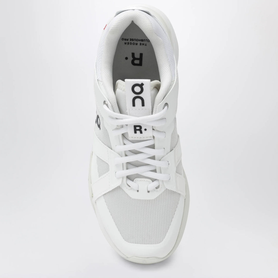 On - The Roger Clubhouse Pro tennis shoes in white/ice Brand