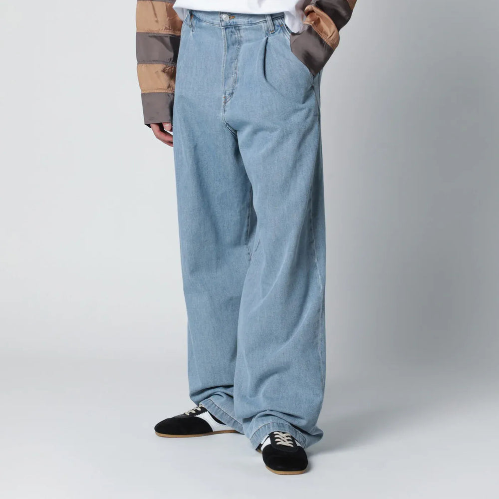 Dries Van Noten - Light blue wide-leg jeans with pleats Brand Pants 32