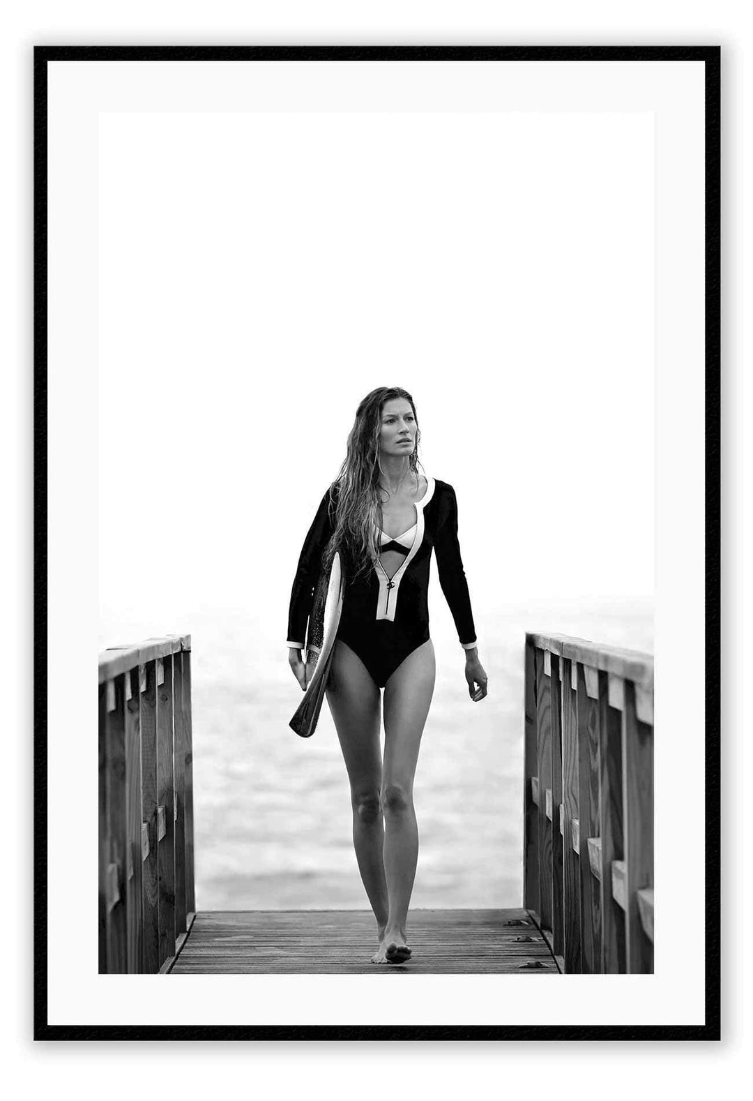 Canvas Print 50x70cm / Black Gisele Bundchen Surf Gisele Bundchen Surf Wall Art : Ready to hang framed artwork. Brand