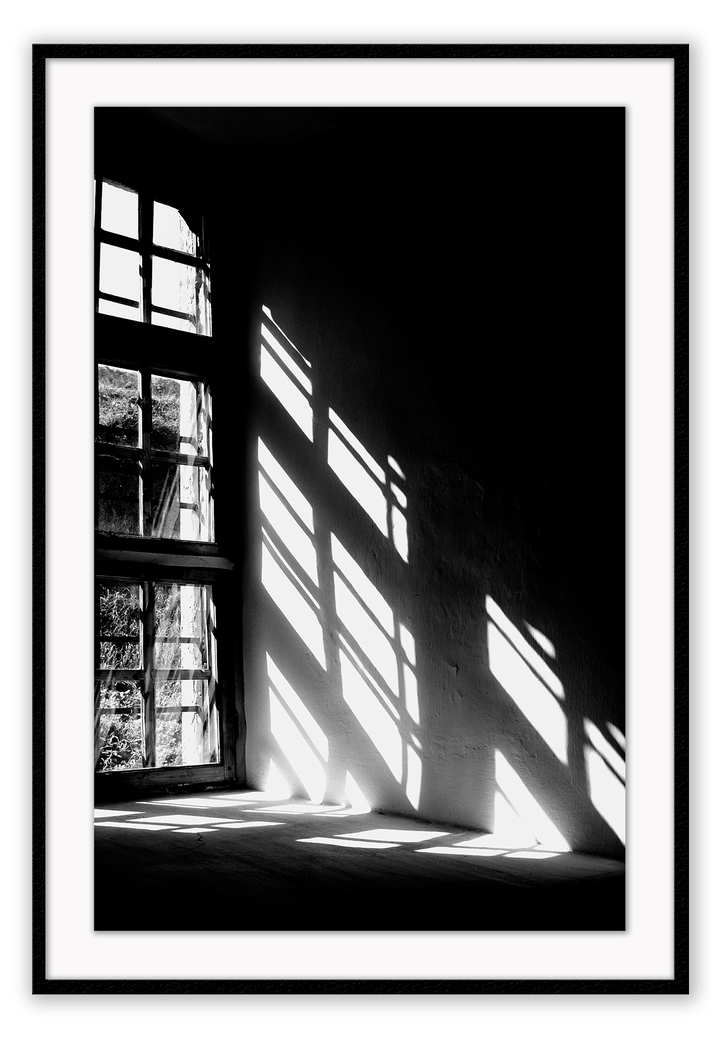 Canvas Print 50x70cm / Black Window Shadow Window Shadow Wall Art : Ready to hang framed artwork. Brand