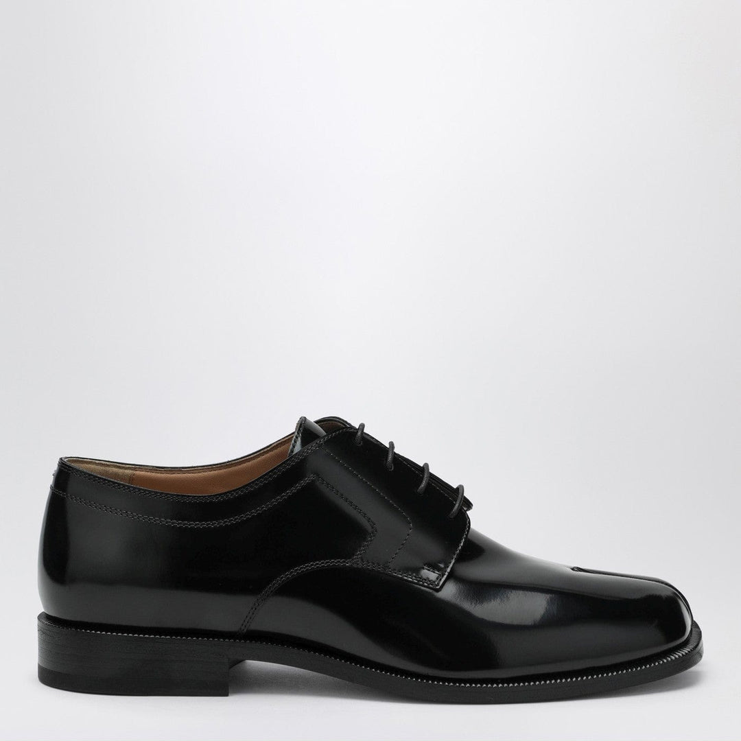 Shoes Maison Margiela - Black Tabi lace-up shoe in polished calfskin Brand