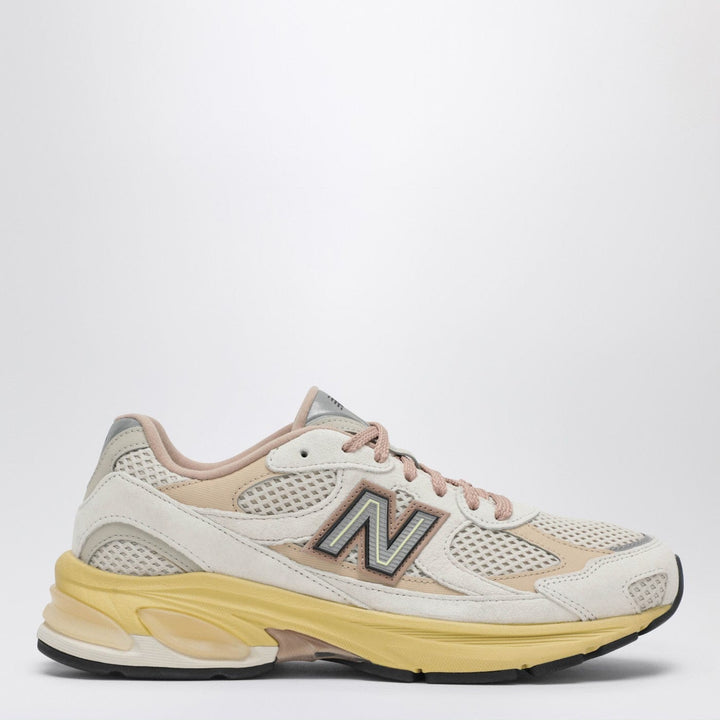 Shoes New Balance - 2010 sneaker in Linen/Desert Clay Brand