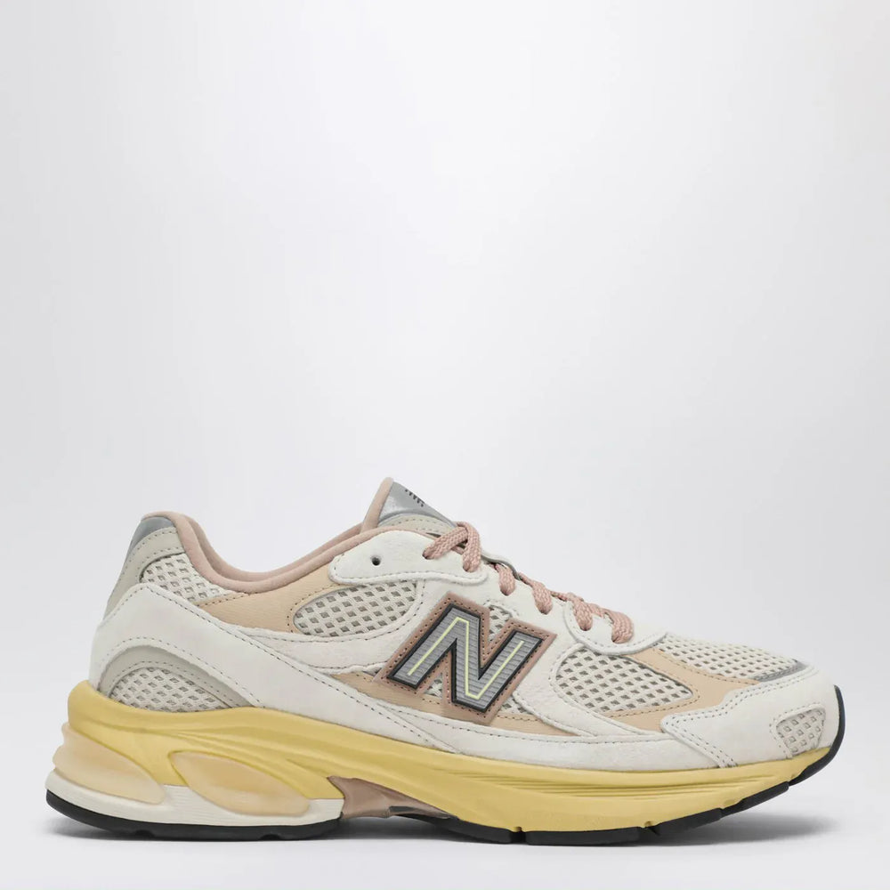 New Balance - 2010 Sneakers in Linen/Desert Clay Brand Shoes 8,5 US