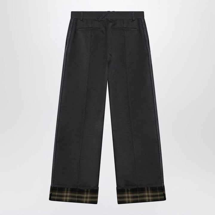 Burberry Trousers 6 Burberry Ash coloured trousers with lapels Burberry Ash coloured trousers with lapels Brand