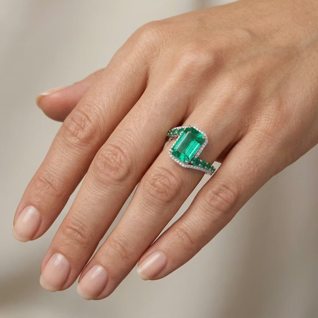 Leibish Couture Muzo Emerald and Diamond Ring